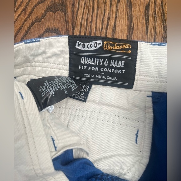 Volcom boys chino shorts Sz. 12 blue - Picture 2 of 5
